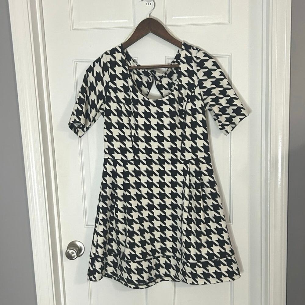 Womens Houndstooth Print Dress by Candies- size large